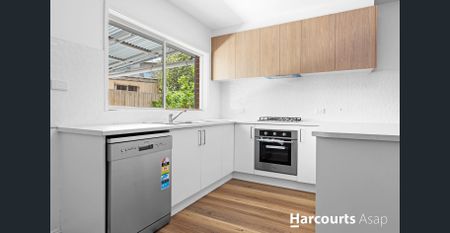 Fully Renovated, Private Unit in Vibrant Dandenong - Photo 3
