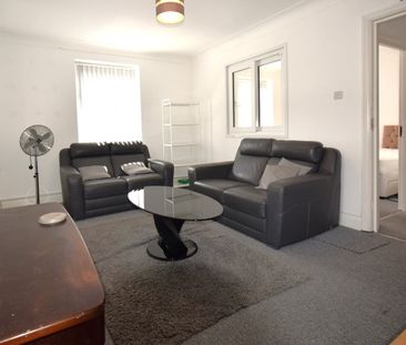 4 Bed Flat, Station Road, HA2 - Photo 1