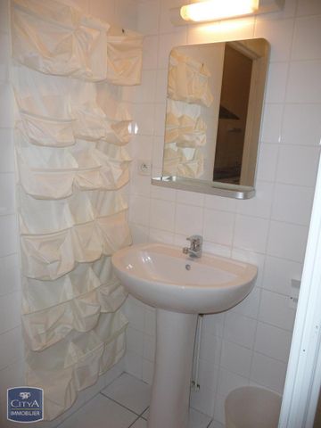 Location Appartement 1 pièce 29m² ST ETIENNE 42100 - Photo 4