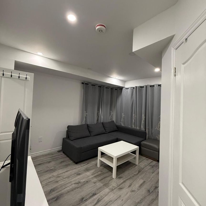 For Lease - 10 Louvain Street Unit# Main Level, Toronto, Ontario - Photo 1