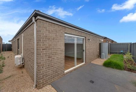 30 Unison Road Strathtulloh VIC - Photo 2