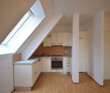 "PARSCH - Gemütliche Dachgeschosswohnung mit Blick ins Gebirge" - Photo 2