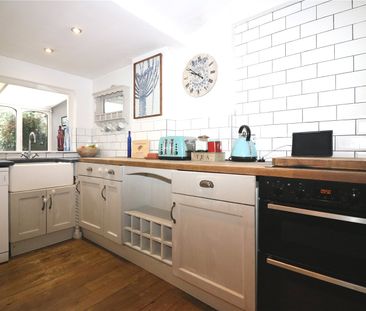 Armitage Road, Thorpe Bay, Essex, SS1 3RR - Photo 2