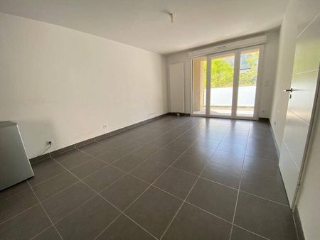 Location appartement récent 2 pièces 41.3 m² à Montpellier (34000) - Photo 2