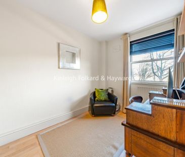 College Road, London SE21 - Photo 3