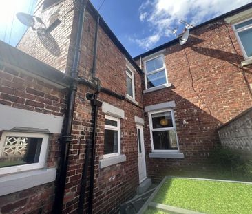 2 bedroom terraced house to rent - Photo 3