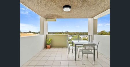 Furnished Apartment, Location, Lifestyle & Convenience - All in One! - Photo 2