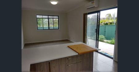 NEAR NEW - 3 BED, 2 BATH, HOME HOUSE TO RENT - GRANVILLE - Photo 2