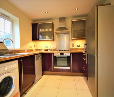 3 bedroom link detached house to rent - Photo 5