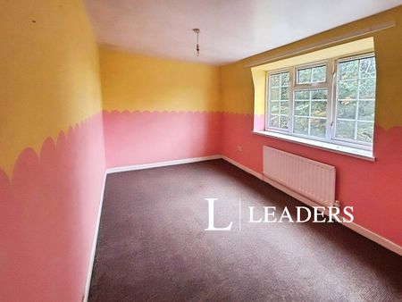 3 bedroom house to rent Bath Road, Silverdale, Newcastle, ST5 - Photo 5