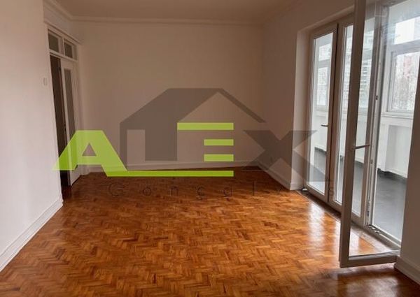 Apartamento T4 em Lisboa