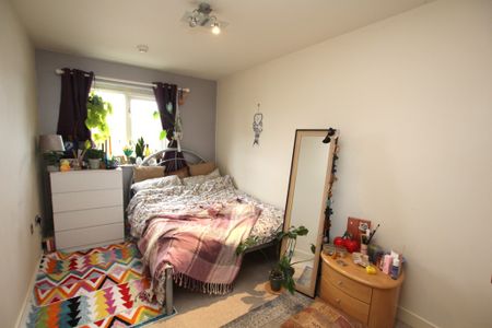 2 Bedroom Apartment, Chester - Photo 5