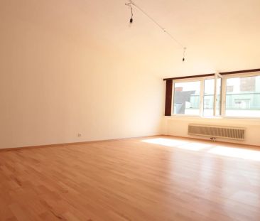 Gepflegtes, sonniges Appartement nahe Mariahilferstraße - Photo 1