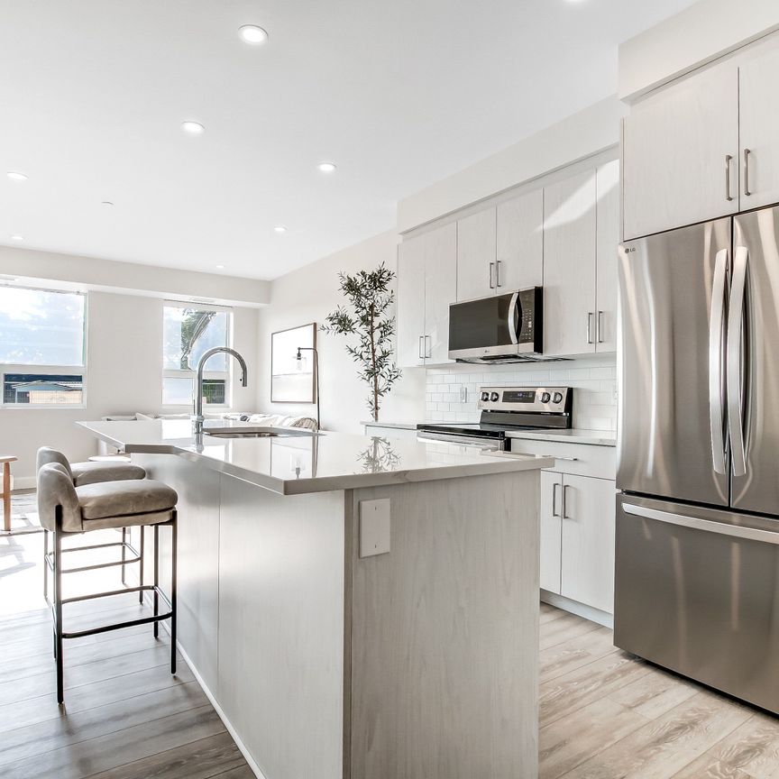 For Lease - 16 Compass Trail Unit# 108, Central Elgin, Ontario - Photo 1