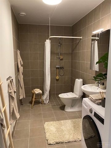 Östra Kaserngatan 4 A - Foto 2