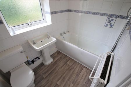 6 bedroom semi-detached house to rent - Photo 4