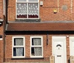 4 bedroom terraced house to rent - Photo 3
