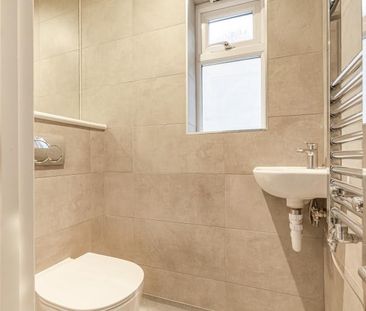 1 bedroom in a house share to rent - Photo 6