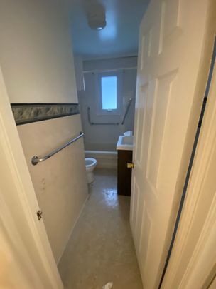 For Lease - 304 Frontenac Avenue Unit# Main, Vanier and Kingsview Park, Ontario - Photo 1