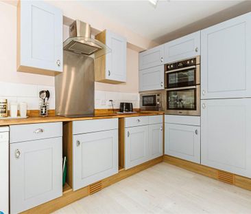 2 bedroom apartment to rent - Photo 6