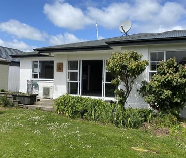 112 West Street, Hawthorndale - Photo 1