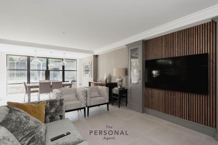 5 bedroom detached house to rent - Photo 5