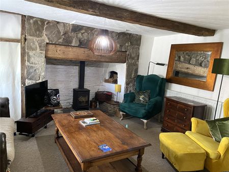 32 High Street - Photo 2