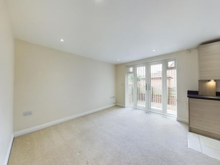 1 bedroom ground floor flat to rent - Photo 5