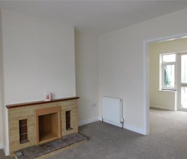 Springfield Place, Yeovil, Somerset, BA21 - Photo 2