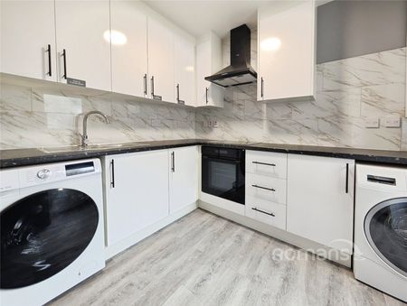 1 bedroom property to rent - Photo 2