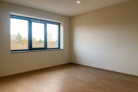 Energiezuinig en instapklaar 3-slaapkamerappartement met garagebox - Photo 2