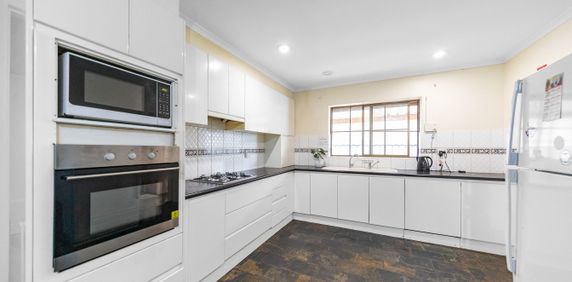 *****SHARE HOUSE - 2x SINGLE BEDROOM AVAILABLE FOR RENT***** - Photo 2