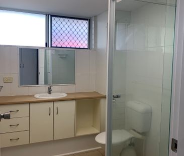 1/388 Old Cleveland Road, Coorparoo QLD 4151 - Apartment For Rent |... - Photo 6