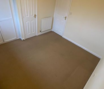 The Gardens, Middleton, Leeds, LS10 4UG - Photo 3