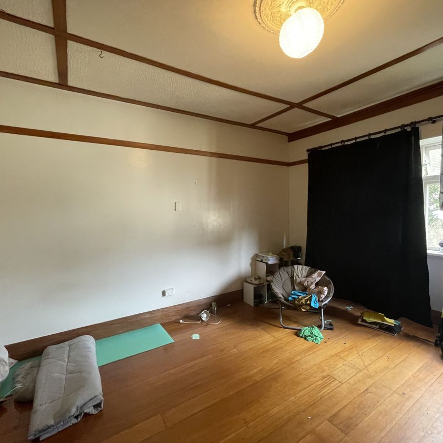 Character Home in Island Bay - Photo 1