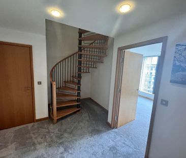 2 bedroom Flat To Let - Photo 5