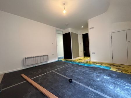 3 Bed Flat, Princess Crescent, N4 - Photo 2