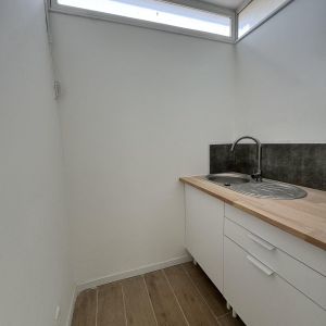 Location / Studio - Photo 3