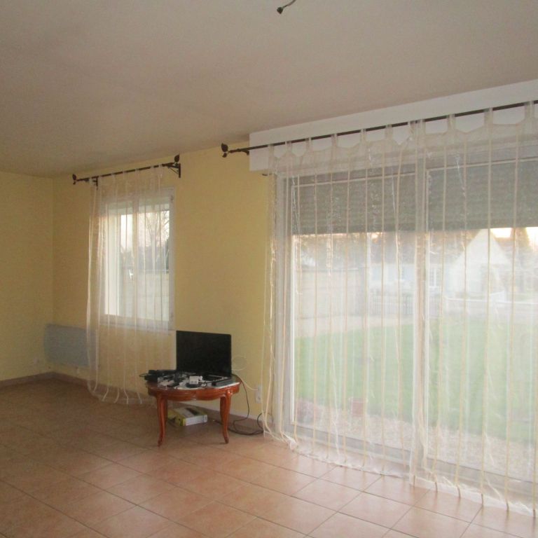 Location Maison 4 pièces 82m² - Photo 1