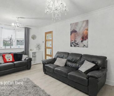 Wentworth Avenue, MACCLESFIELD - Photo 2