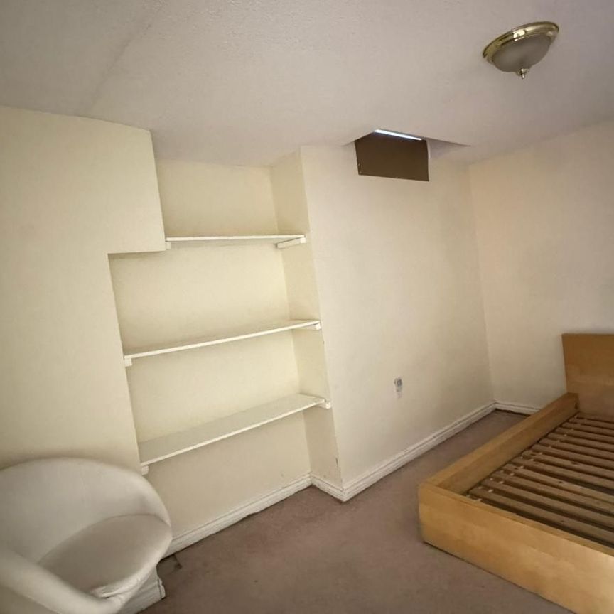 For Lease - 316 Valleymede Drive Unit# Basement, Richmond Hill, Ontario - Photo 1