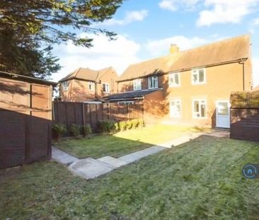 3 bedroom semi-detached house to rent - Photo 3