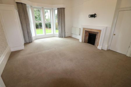 2 bedroom ground floor flat to rent - Photo 4