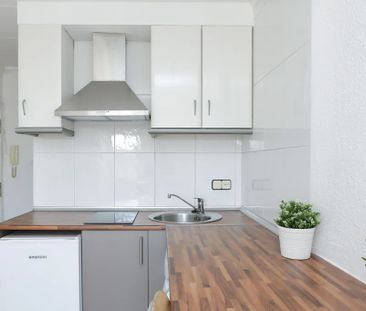 Carrer de Sant Bartomeu, Barcelona, Catalonia 08001 - Photo 3