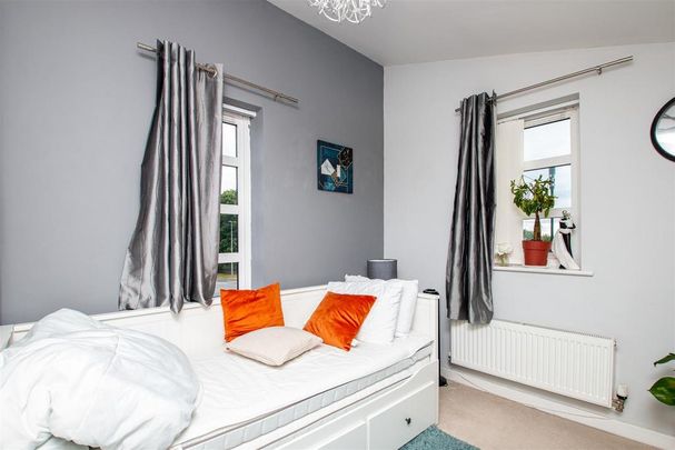 3 bedroom terraced house to rent - Photo 1