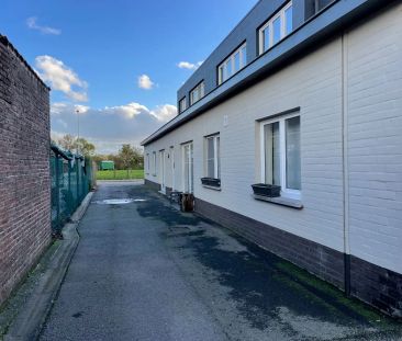 Verzorgd gelijkvloers appartement met 2 slaapkamers en garage. - Foto 6