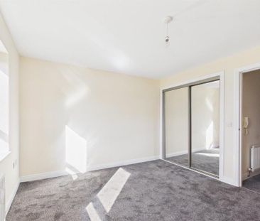 Apt 53, Skye Buildings, Drumadoon Drive, Dundonald, Belfast, BT16 2QN - Photo 3