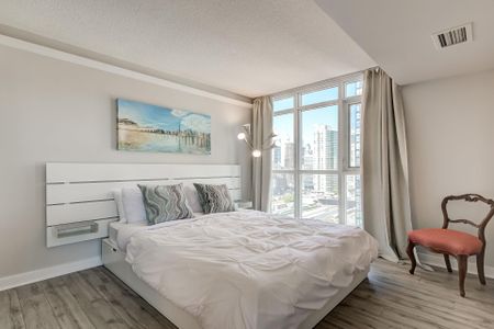 For Lease - 15 Iceboat Terrace Unit# 1706, Toronto, Ontario - Photo 5