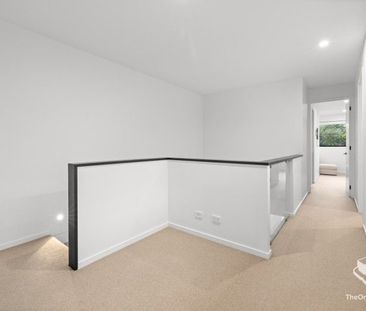 Elegant 4-Bedroom Townhouse in Premium Complex with Resort-Style Pool - Photo 2