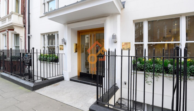 39 Hill Street, Mayfair, London W1J - Photo 1